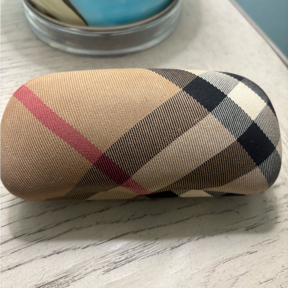 Burberry Beige and Red Plaid Case